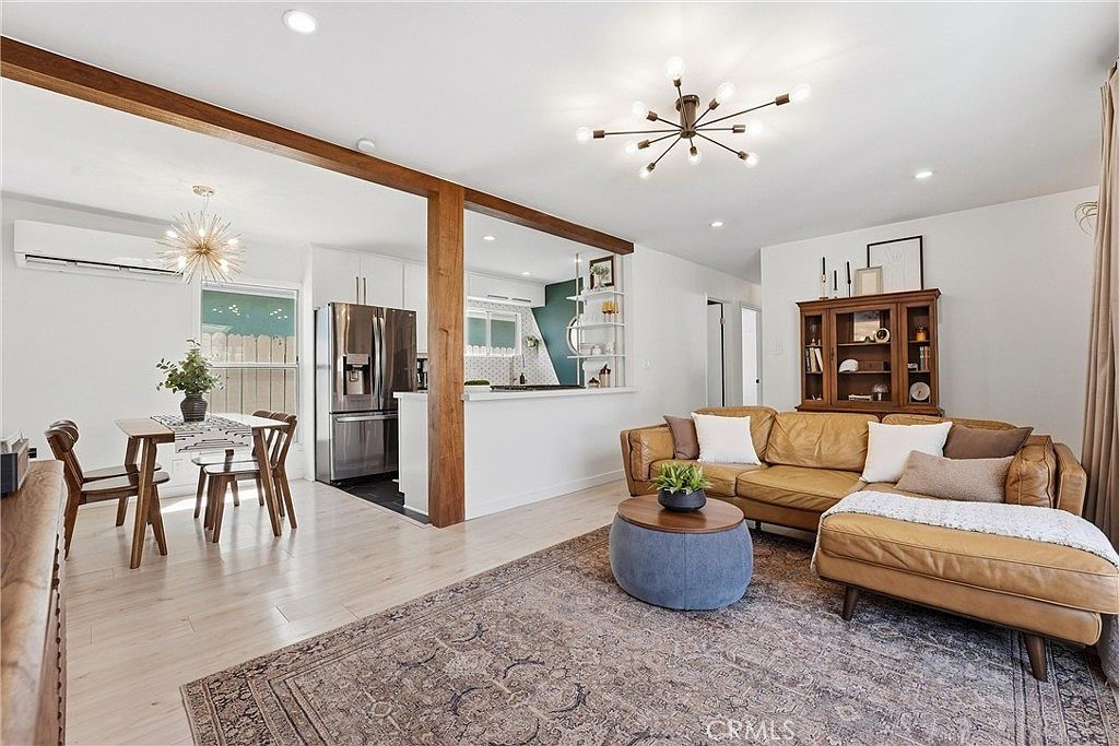 2157 Gale Ave Long Beach, CA 90810 - Thumbnail 3