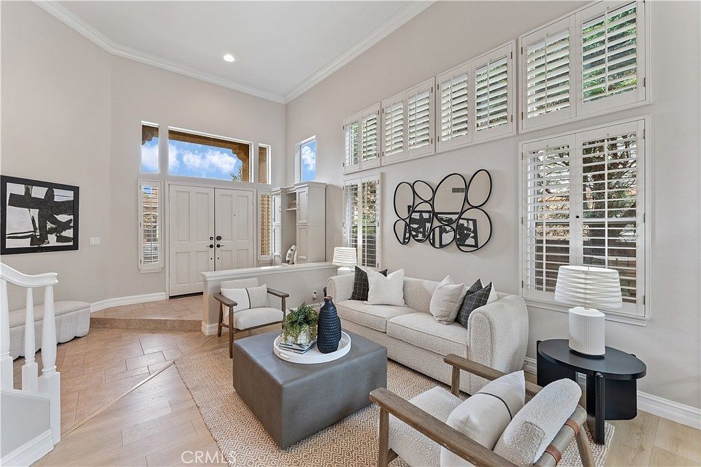 2741 Timmons Tustin, CA 92782 - Thumbnail 3