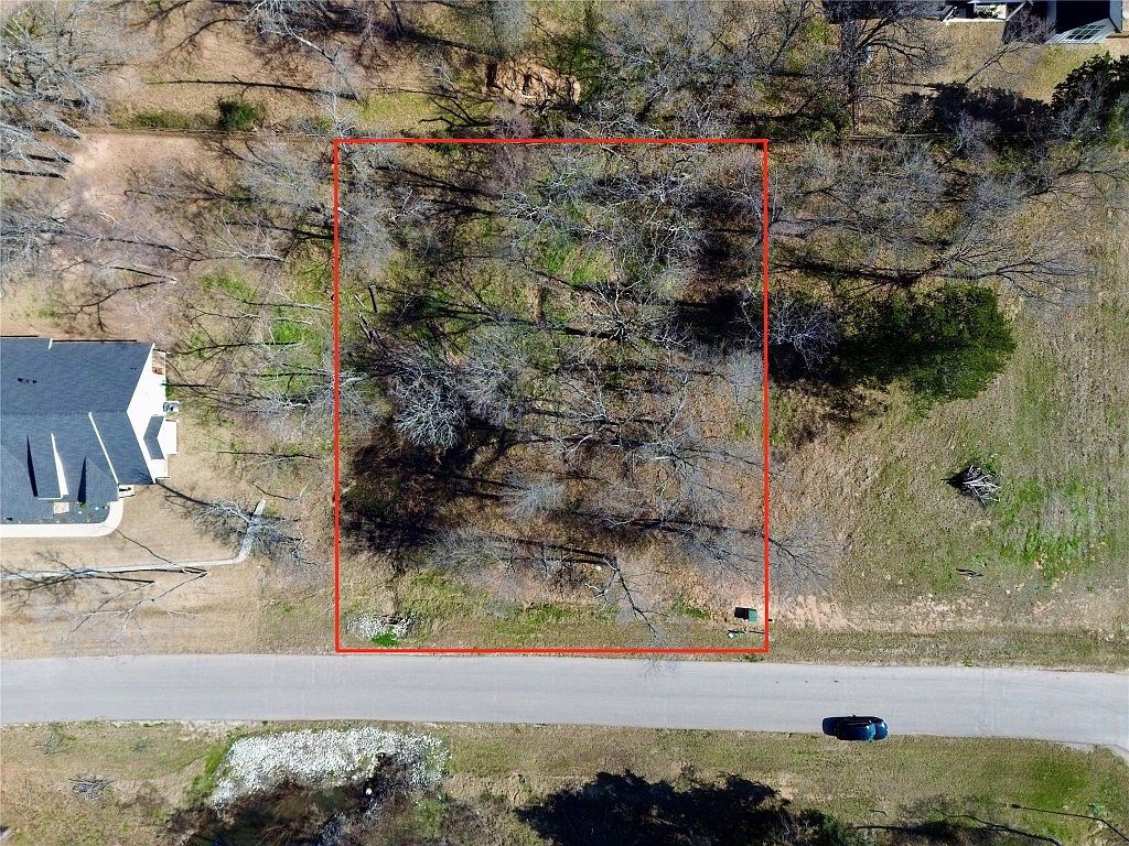 715 Clubview Dr Kemp, TX 75143 - Thumbnail 3