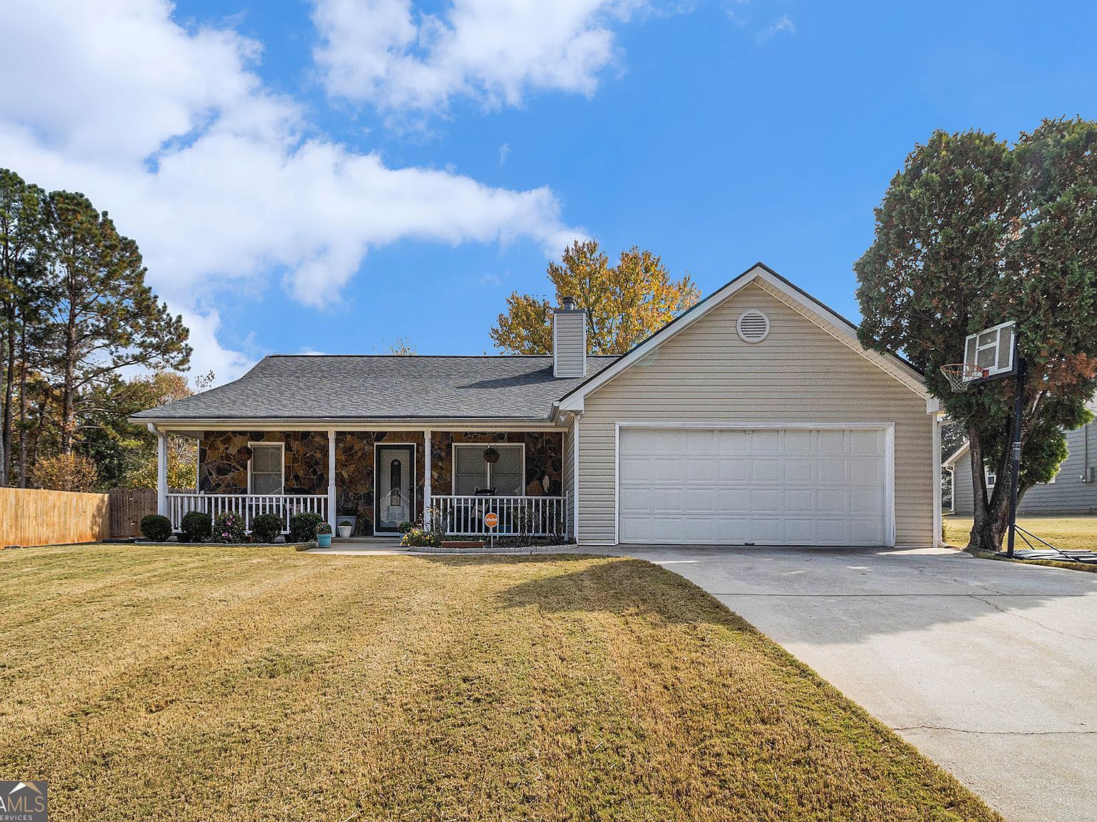 40 Willow Tree Ter Covington, GA 30016 - Thumbnail 3