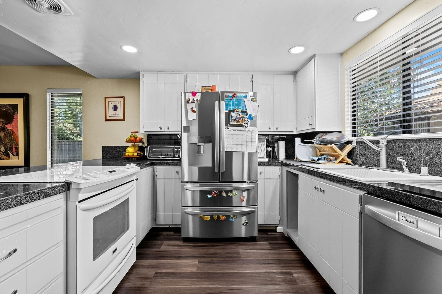 5557 Rubion Cir Citrus Heights, CA 95610 - Thumbnail 3