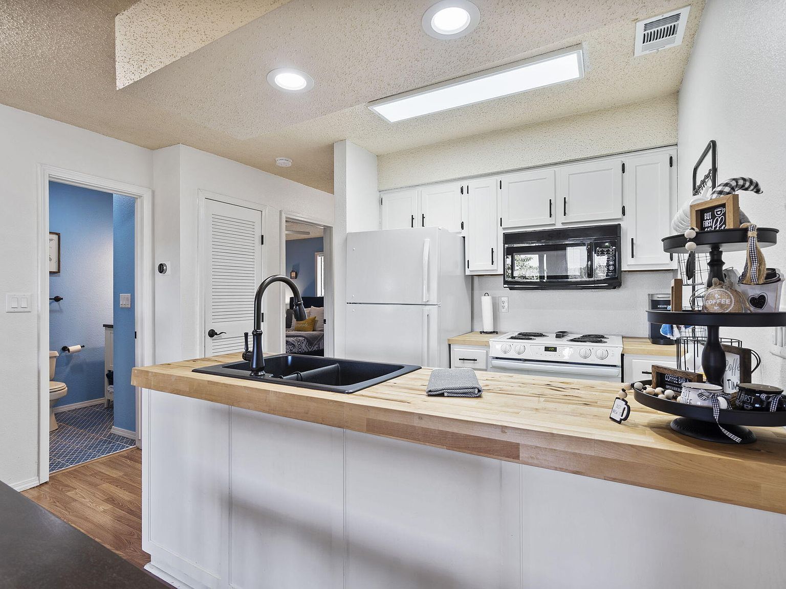 527 Notch Ln APT 10 Reeds Spring, MO 65737 - Thumbnail 3