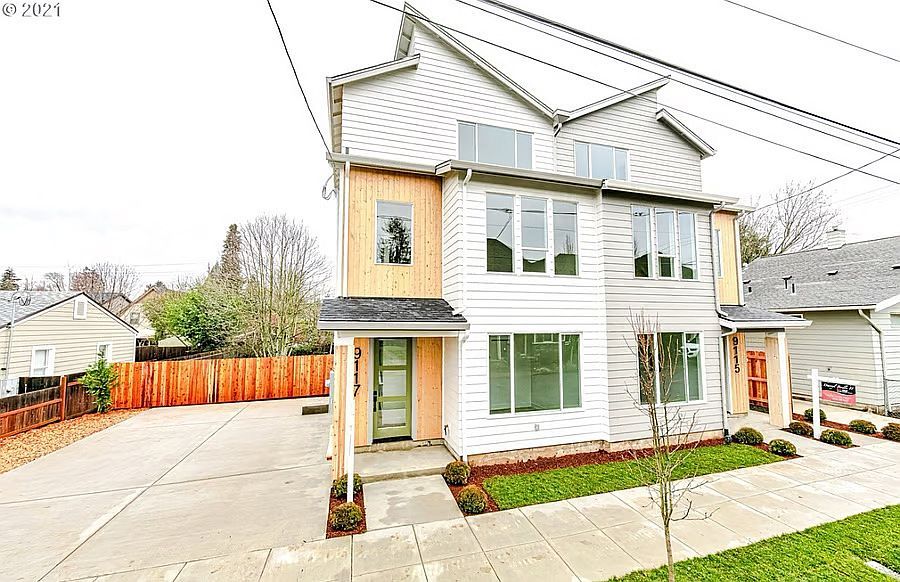 9117 N Hudson St UNIT A Portland, OR 97203 - Thumbnail 3