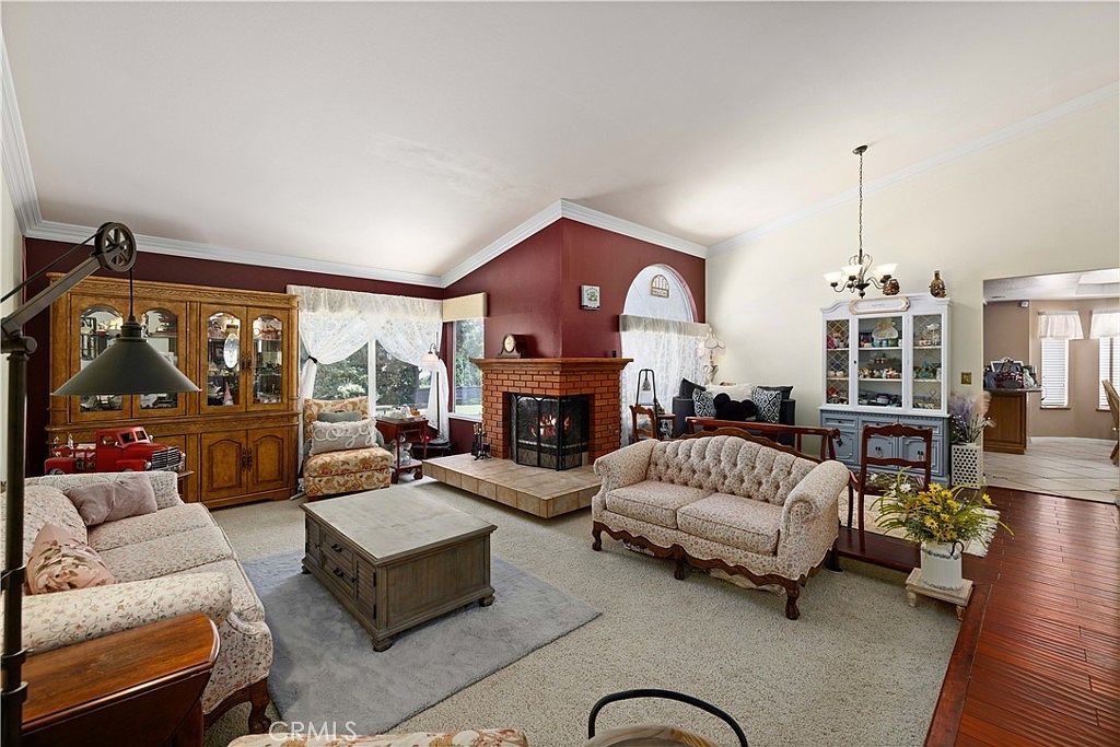 5647 Redwood Ave Palmdale, CA 93551 - Thumbnail 3