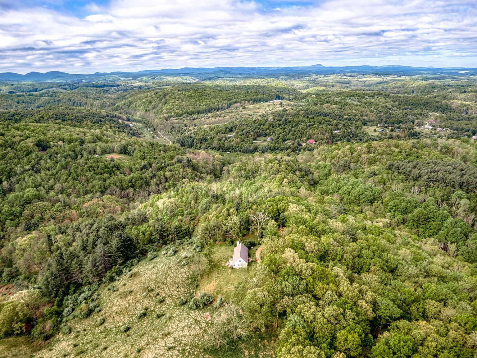 626 Ivy Dr NE Floyd, VA 24091 - Thumbnail 3