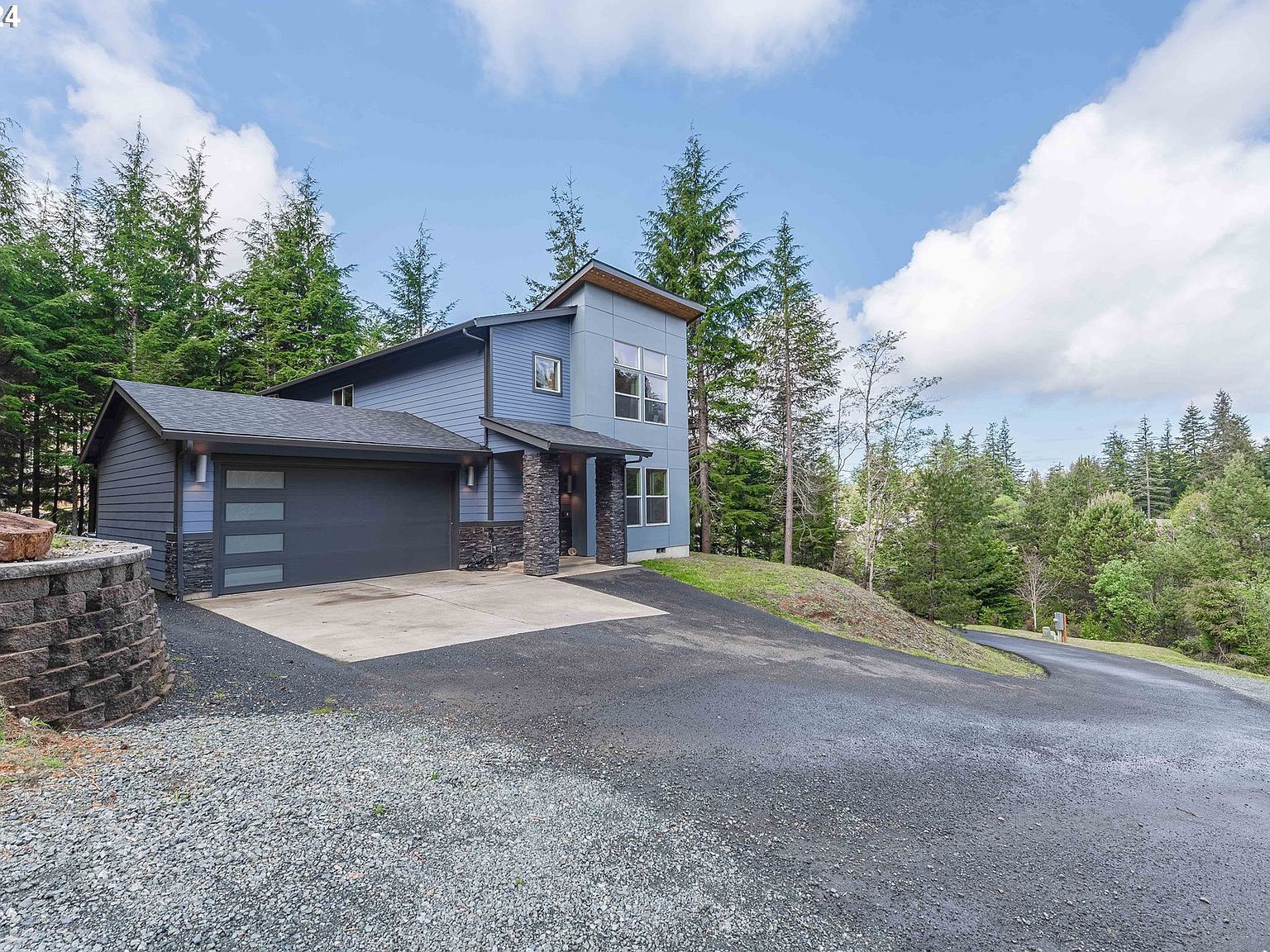 2229 Timberline Dr Coos Bay, OR 97420 - Thumbnail 3