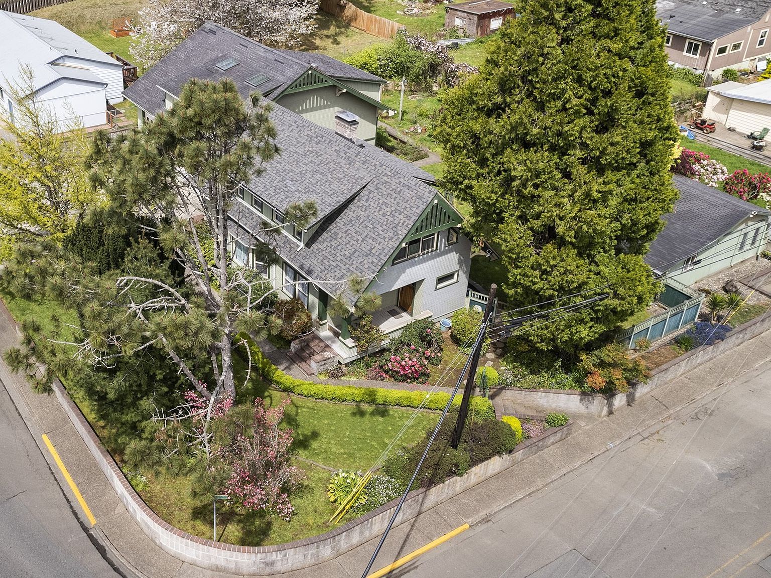 1881 Southwest Blvd Coos Bay, OR 97420 - Thumbnail 3