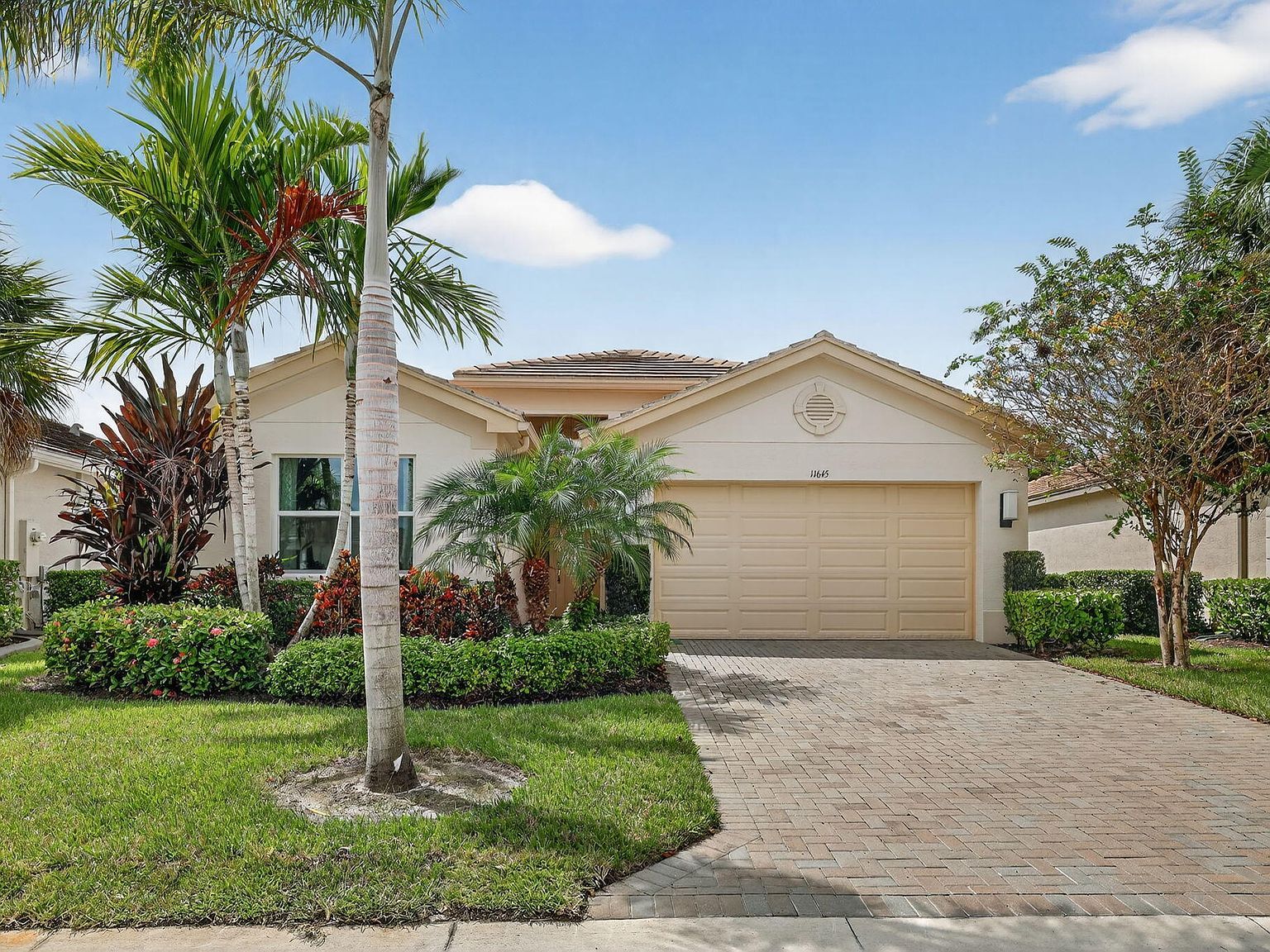 11645 SW Hawkins Ter Port Saint Lucie, FL 34987 - Thumbnail 3