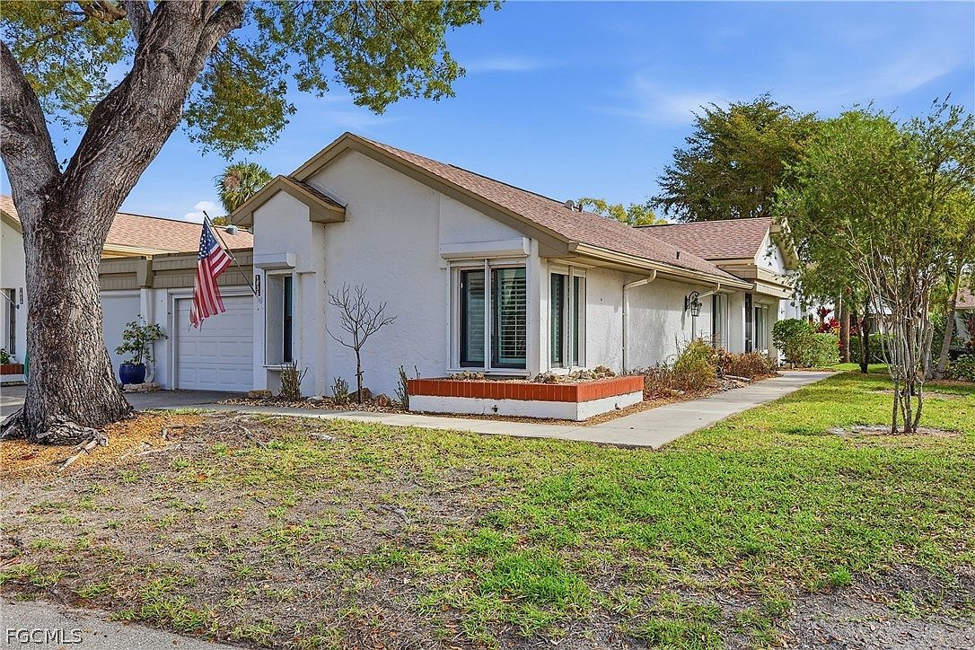 1836 Pine Glade Cir Fort Myers, FL 33907 - Thumbnail 3