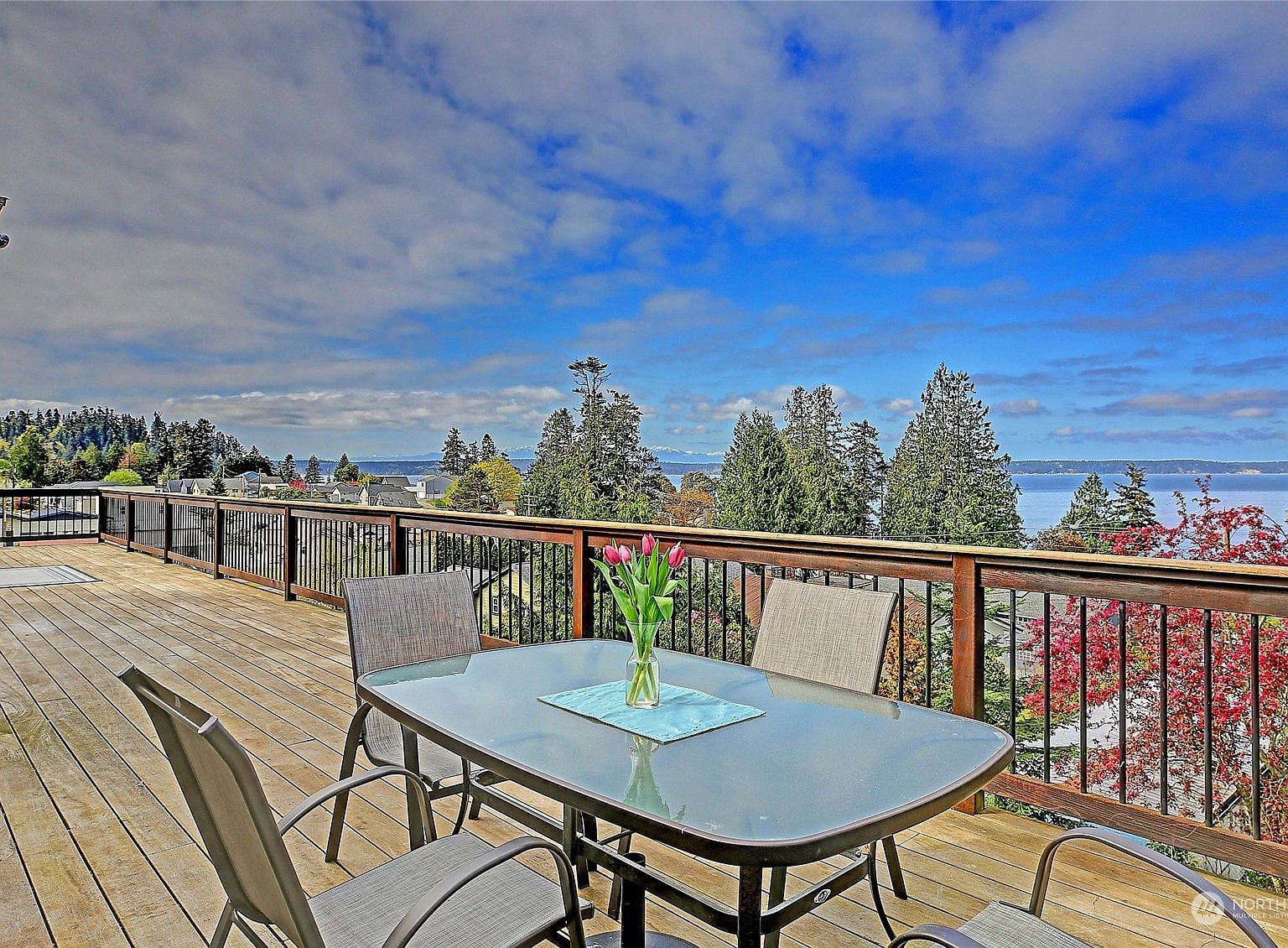 263 Henning Dr Camano Island, WA 98282 - Thumbnail 3