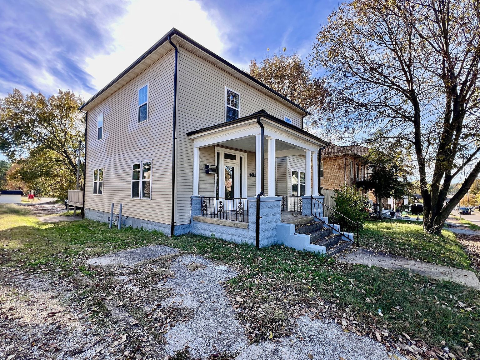 501 W Wood St Paris, TN 38242 - Thumbnail 3