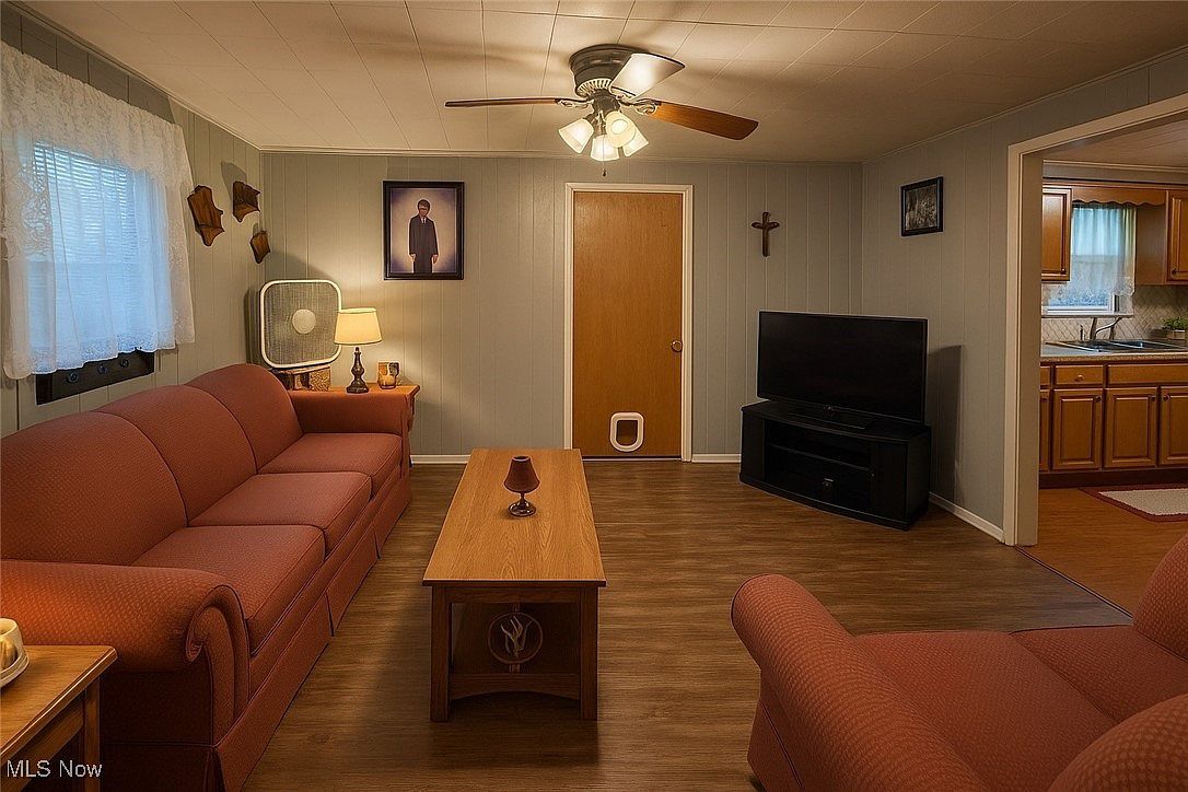 49659 Water St Saint Clairsville, OH 43950 - Thumbnail 3