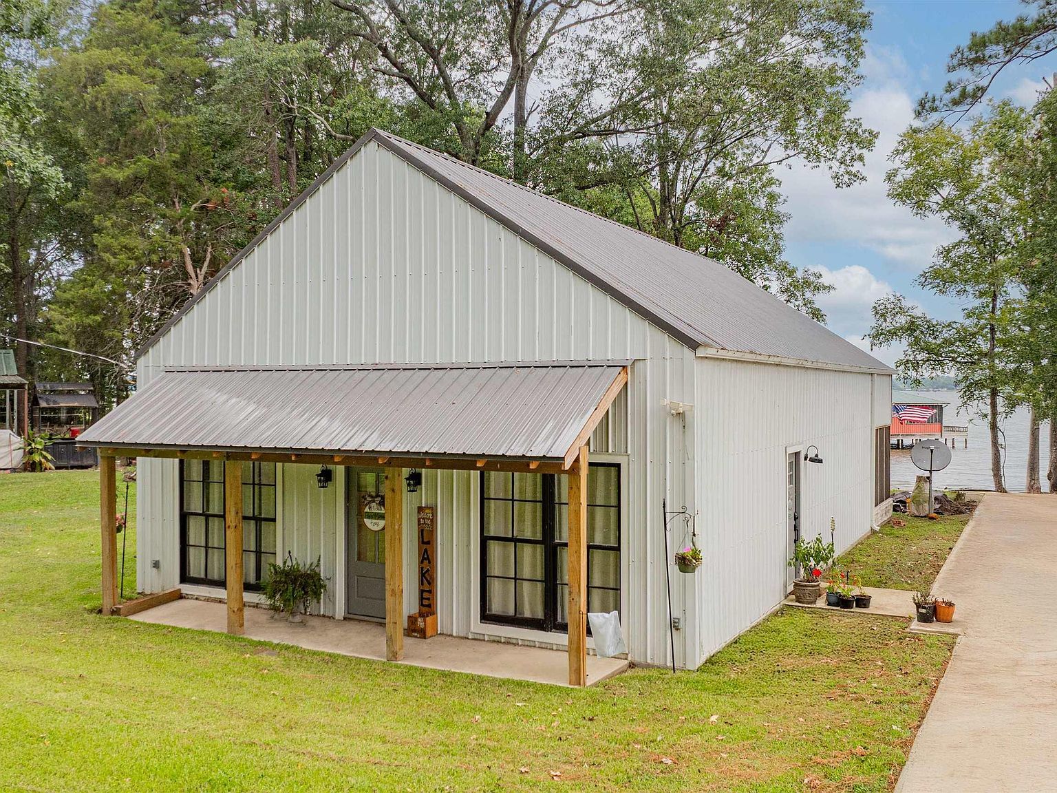 305 County Road 193 Gary, TX 75643 - Thumbnail 3