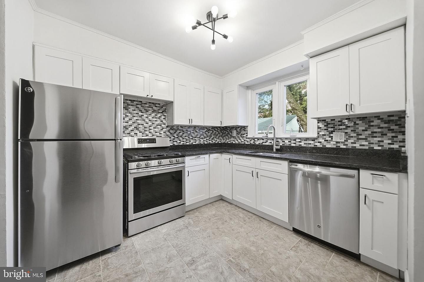 3737 Calumet St Philadelphia, PA 19129 - Thumbnail 3