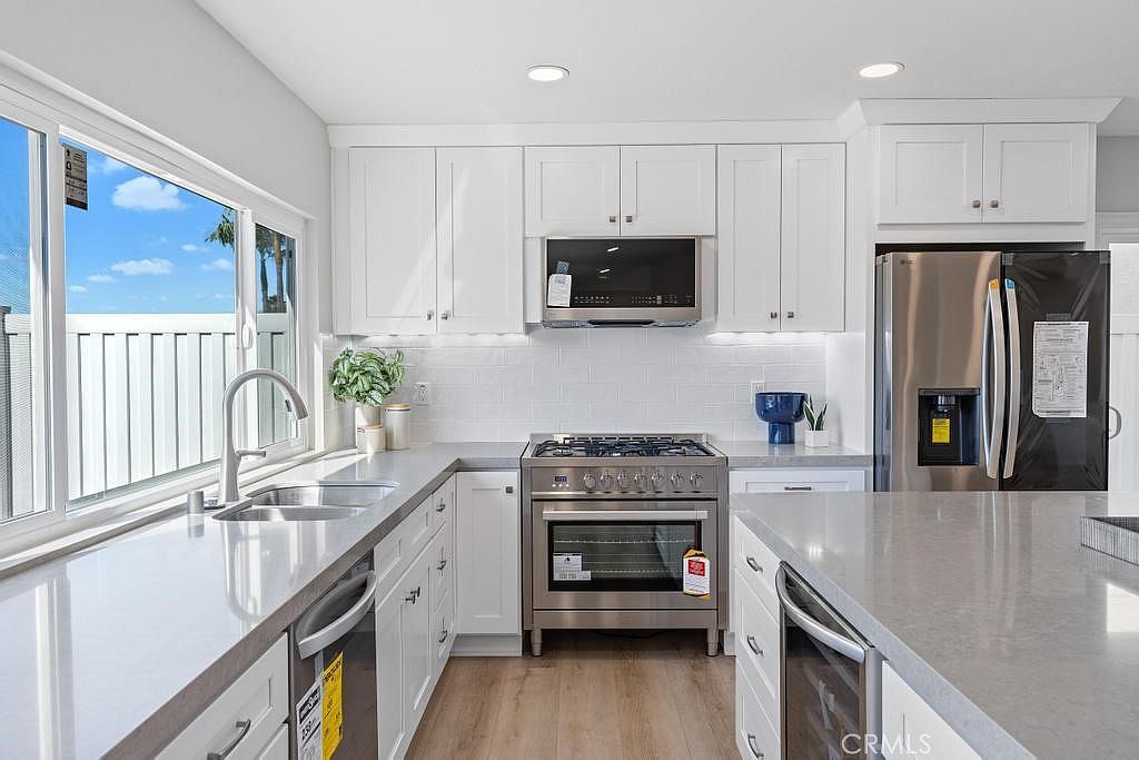 23625 Via Calzada Mission Viejo, CA 92691 - Thumbnail 3