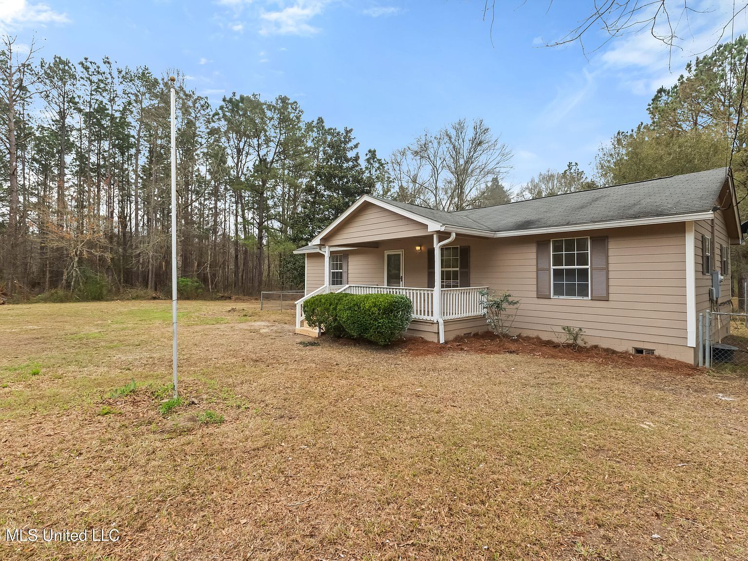 9547 Mississippi #42 Richton, MS 39476 - Thumbnail 3