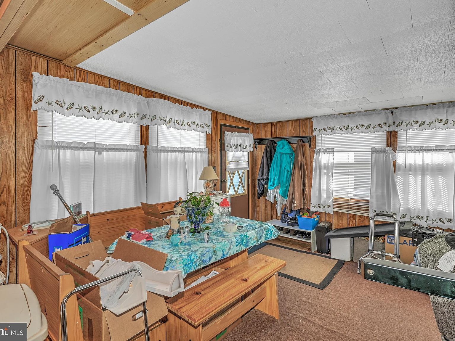 5372 McCleary Dr Chincoteague Island, VA 23336 - Thumbnail 3