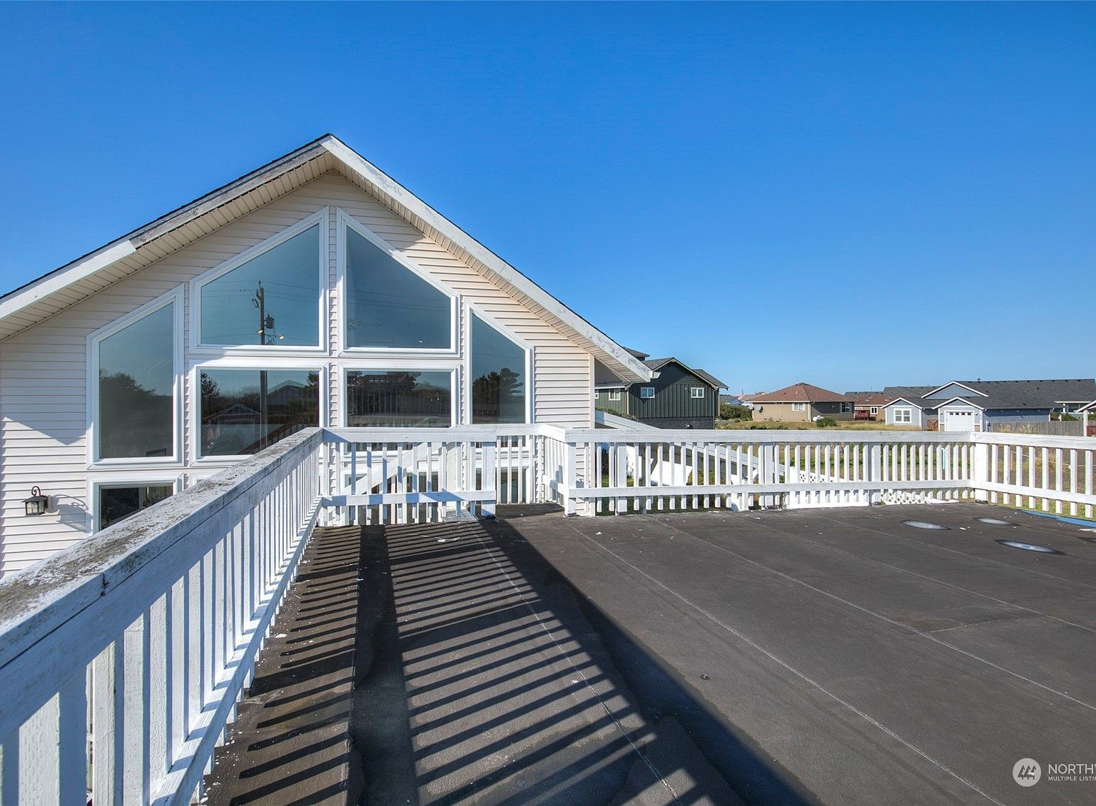 1249 E Ocean Shores Blvd SW Ocean Shores, WA 98569 - Thumbnail 3