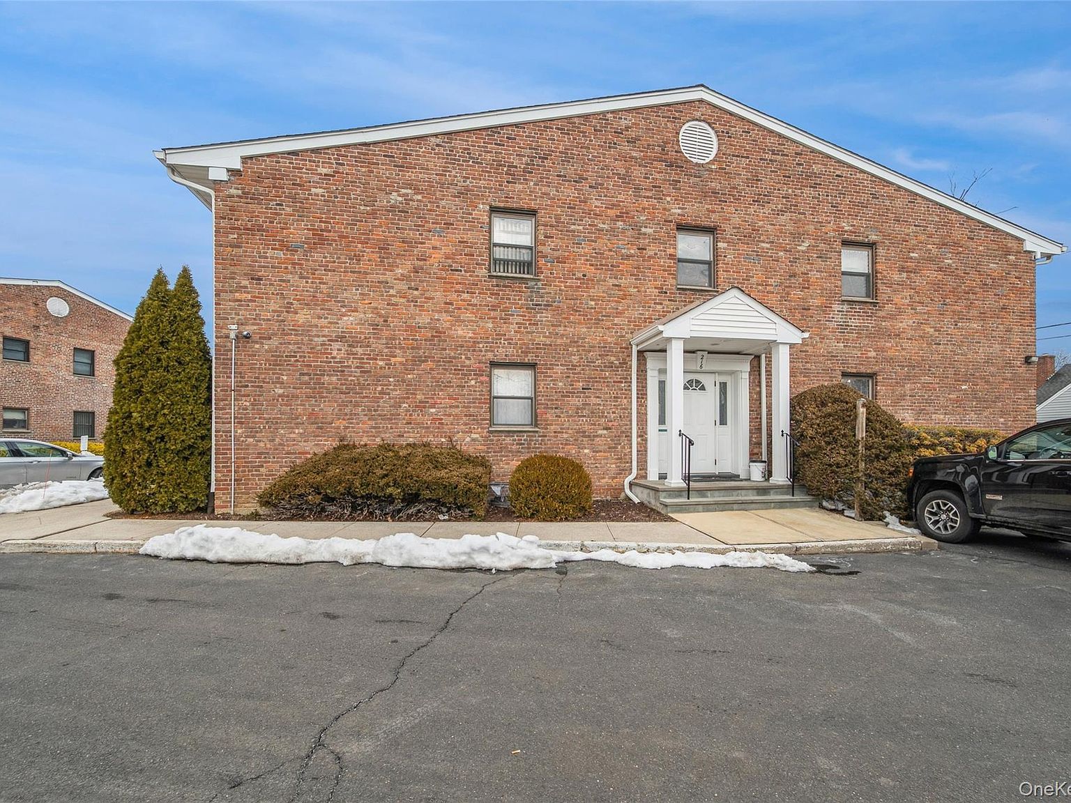 216 Fulton St APT 1B Farmingdale, NY 11735 - Thumbnail 3
