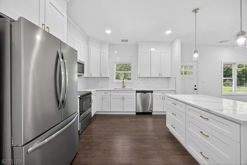 903 Aspen Ct Newton, NJ 07860 - Thumbnail 3