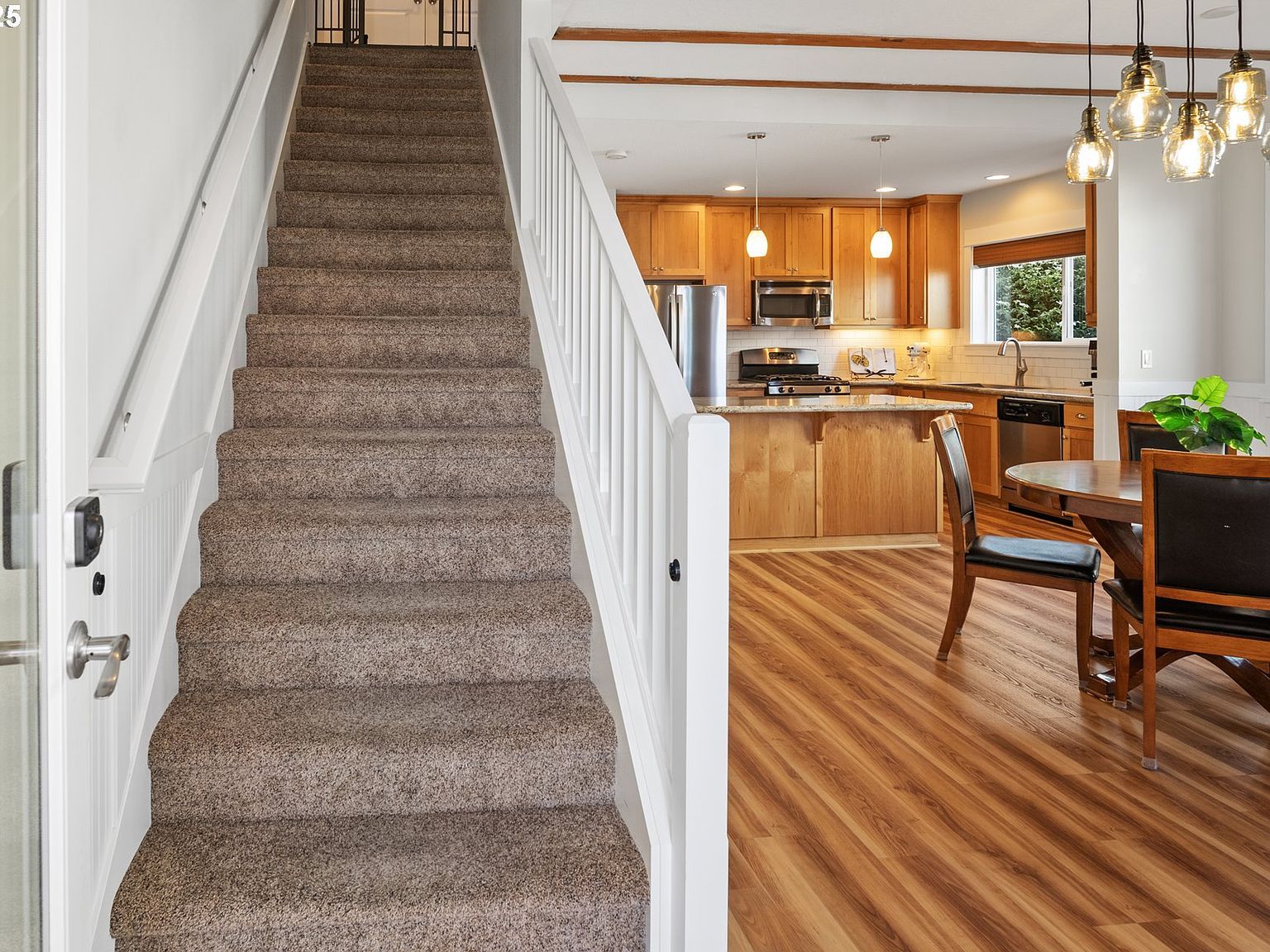 230 Maritime Ln Astoria, OR 97103 - Thumbnail 3