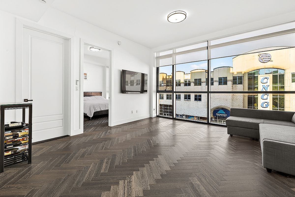 11-12 44th Dr #3A Long Island City, NY 11101 - Thumbnail 3