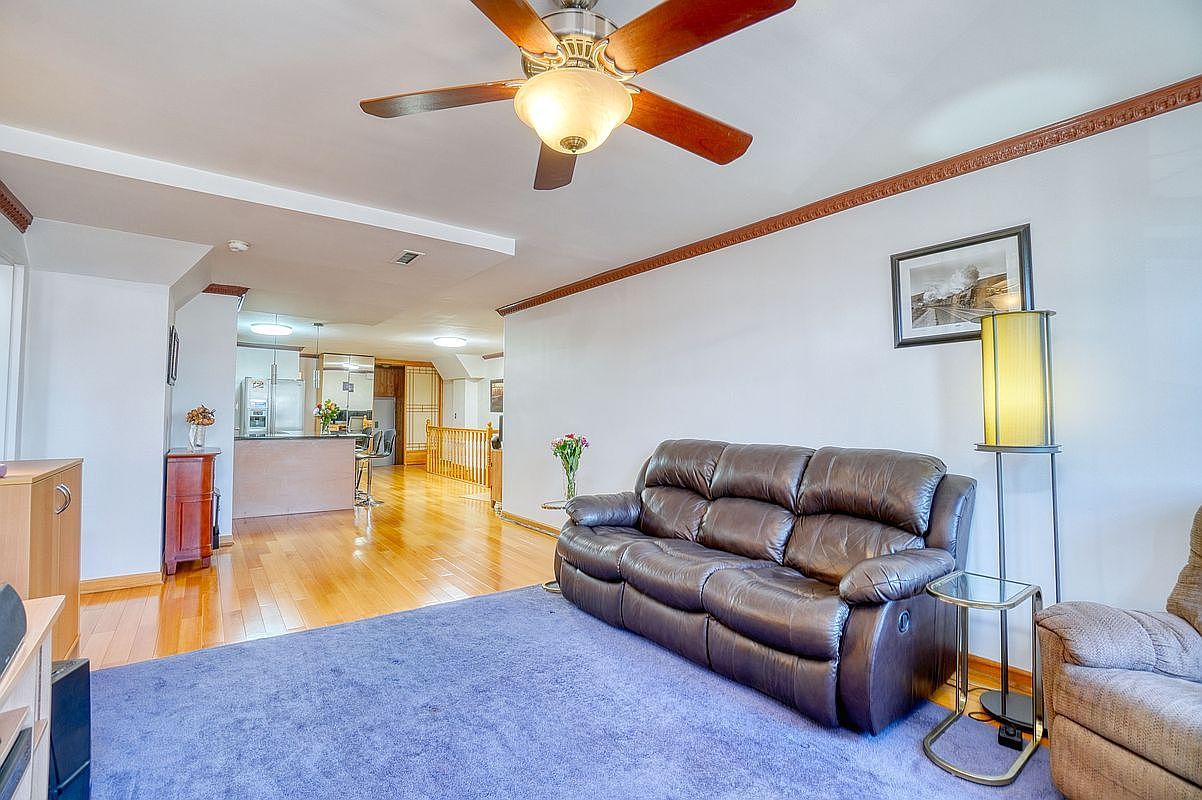 62-10 Woodside Ave #105 Flushing, NY 11377 - Thumbnail 3