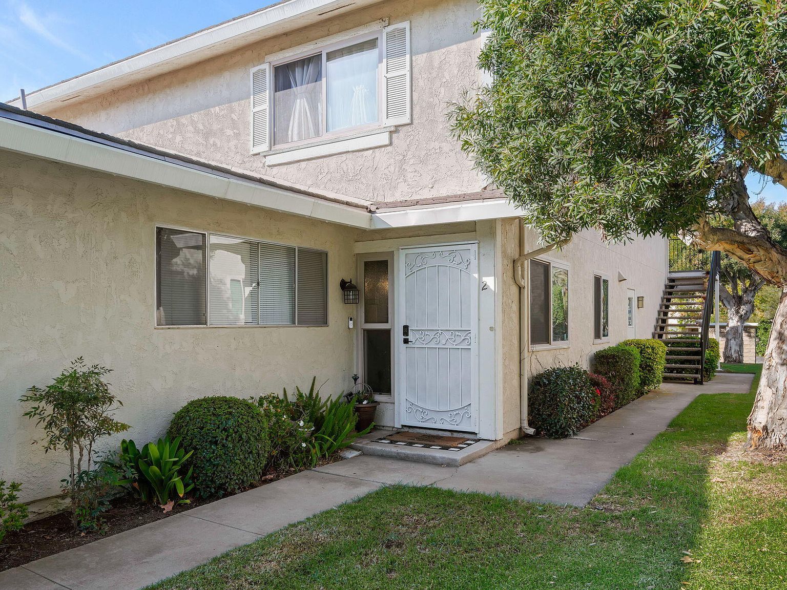 5950 Birch St APT 2 Carpinteria, CA 93013 - Thumbnail 3