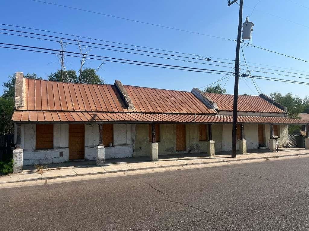 1311 San Eduardo Ave Laredo, TX 78040 - Thumbnail 3