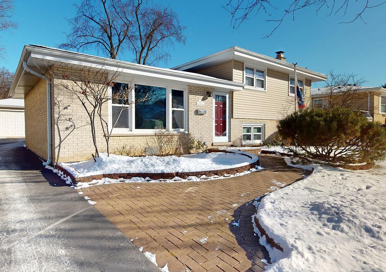 6033 Brookbank Rd Downers Grove, IL 60516 - Thumbnail 3