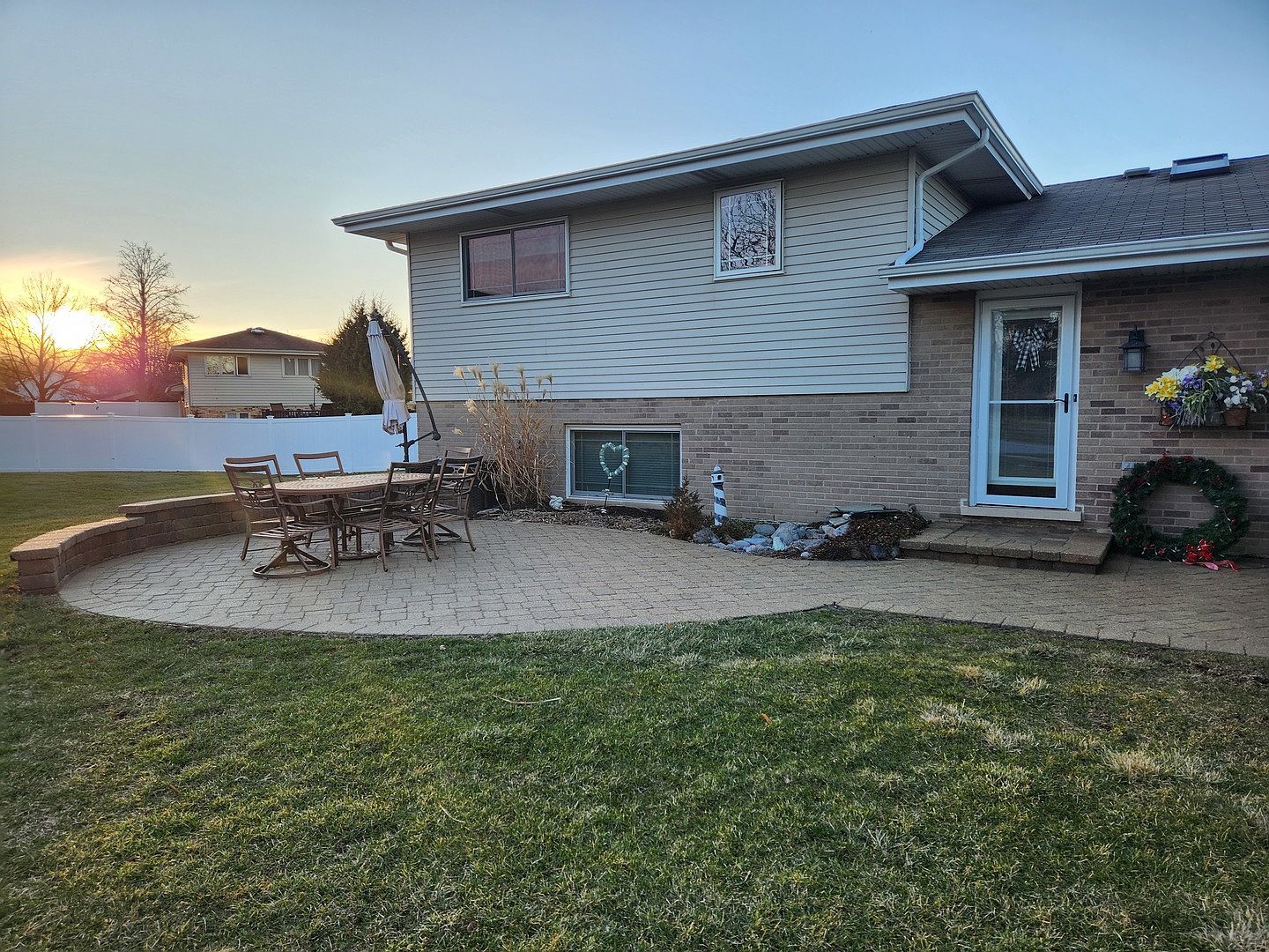 7164 Dexter Rd Downers Grove, IL 60516  | Single Family