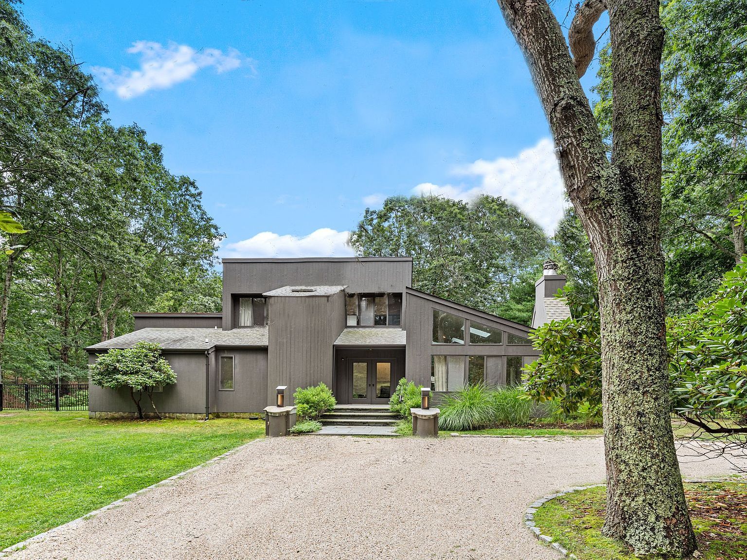 114 Neck Path East Hampton, NY 11937 - Thumbnail 3