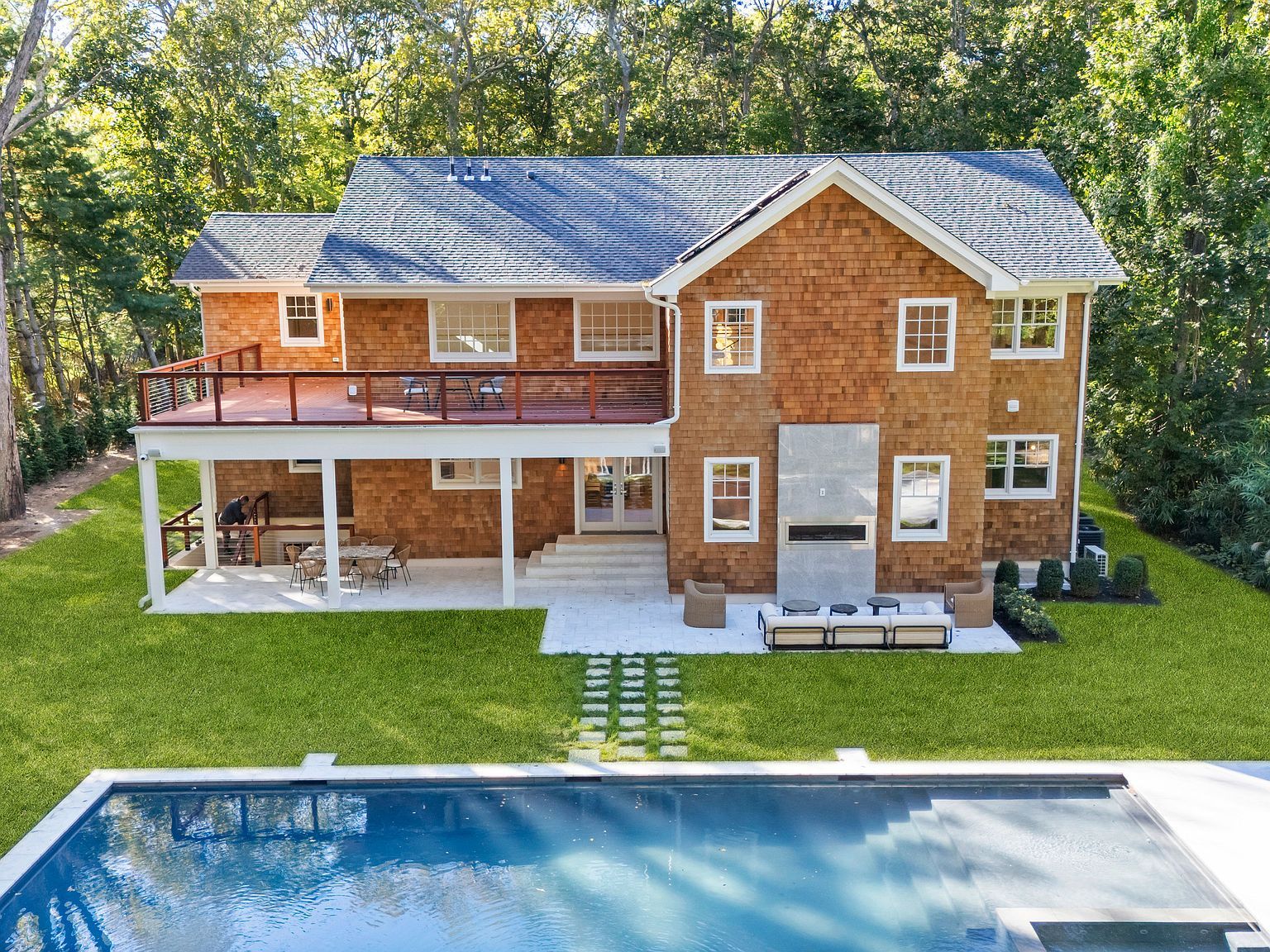 12 Garbis Ln East Hampton, NY 11937 - Thumbnail 3