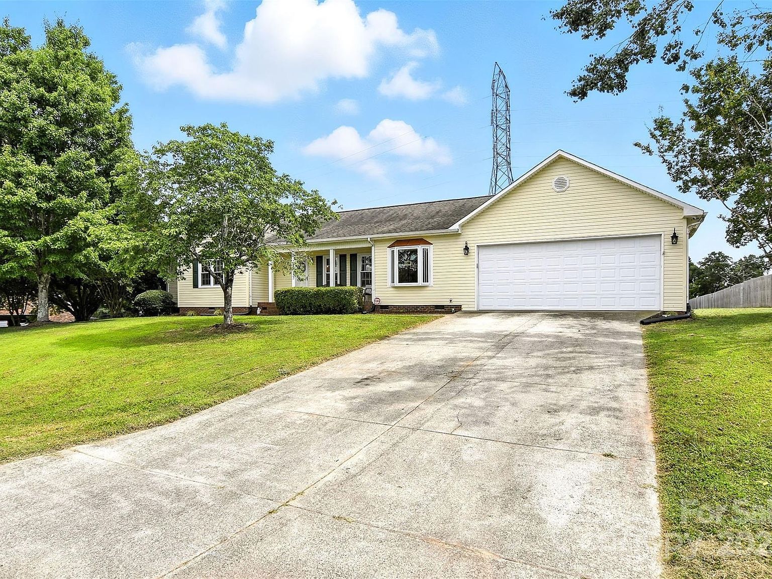 1315 Pear Dr Conover, NC 28613 - Thumbnail 3