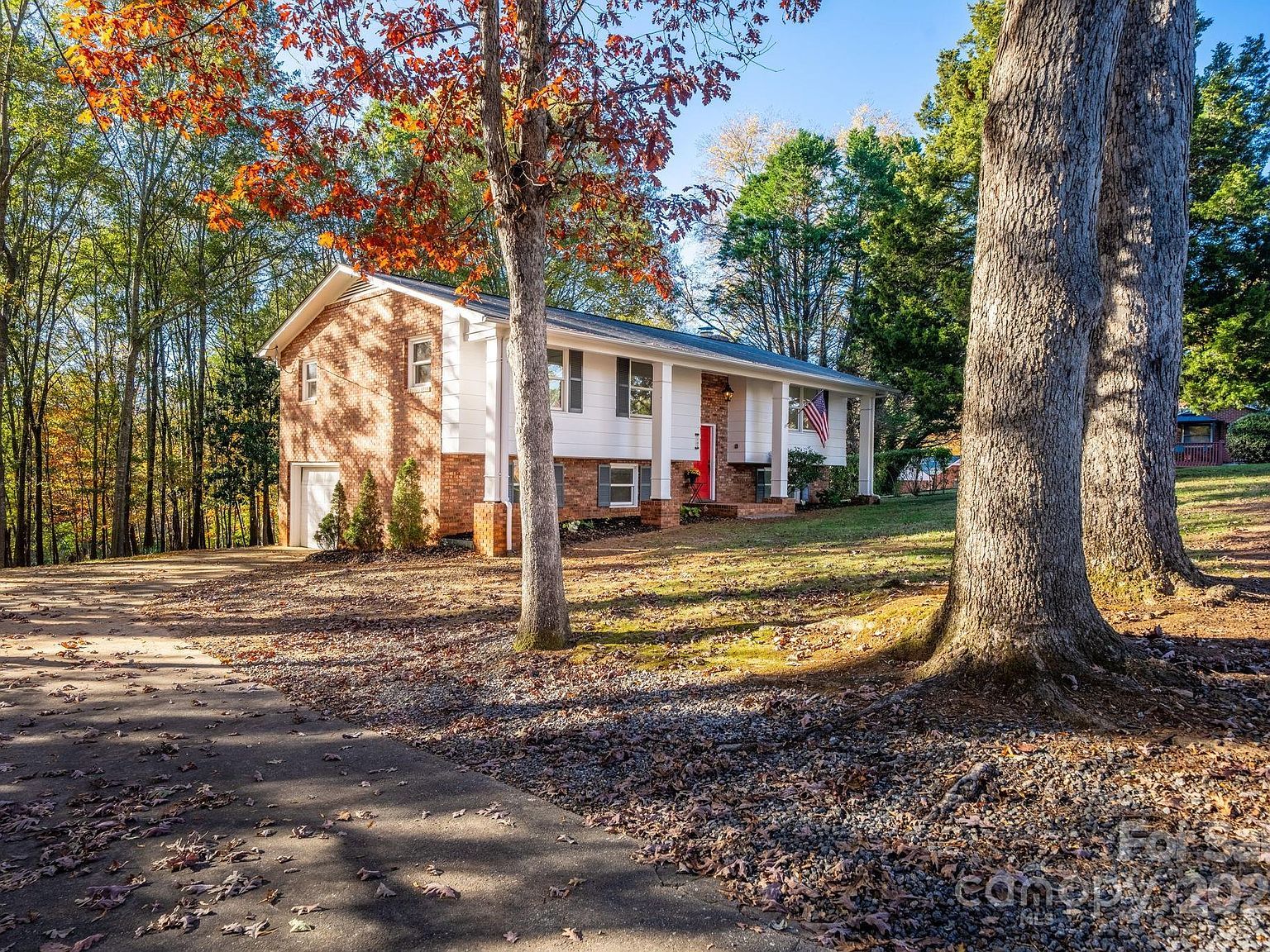 1185 10th Street Place Cir NW Hickory, NC 28601 - Thumbnail 3