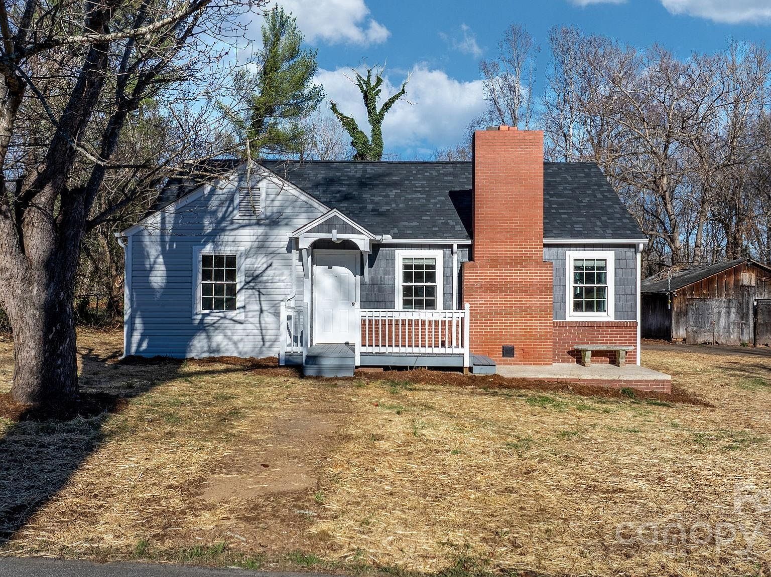 1226 Plaza St NW Lenoir, NC 28645 - Thumbnail 3