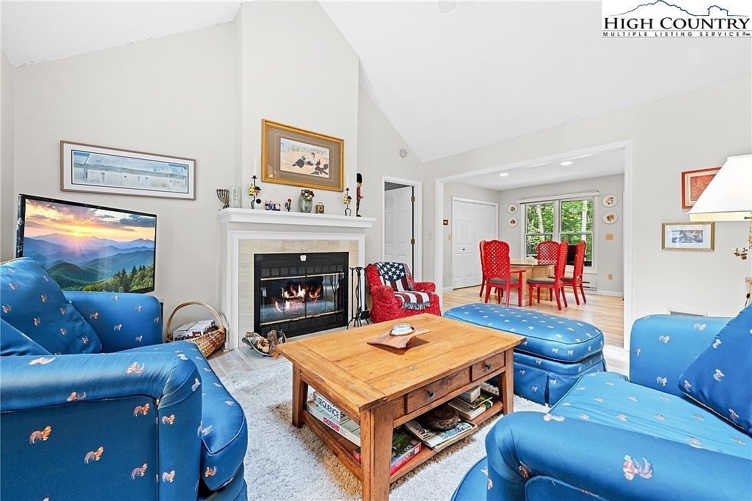 137 Staghorn Hollow Rd Banner Elk, NC 28604 - Thumbnail 3