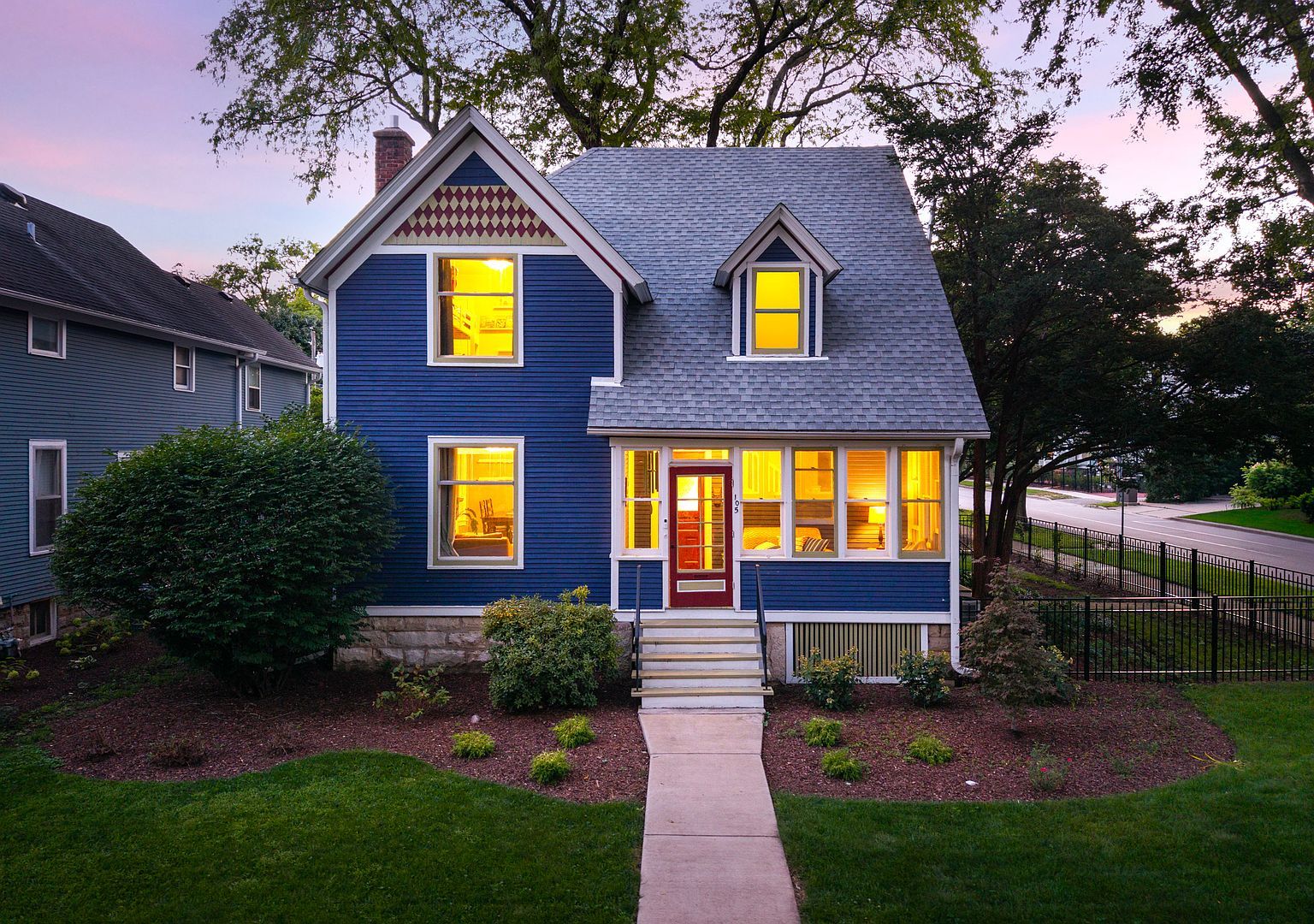 105 S Wright St Naperville, IL 60540 - Thumbnail 3