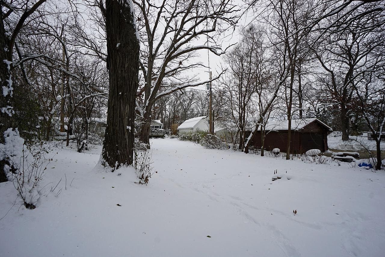 26920 97th St Trevor, WI 53179 - Thumbnail 3