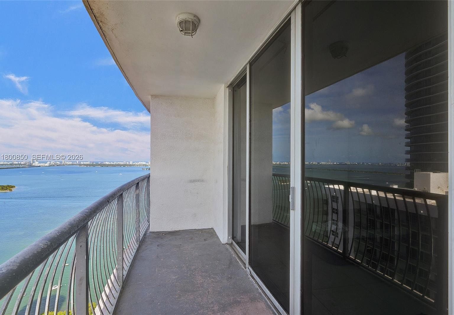 1750 N Bayshore Dr APT 4007 Miami, FL 33132 - Thumbnail 3