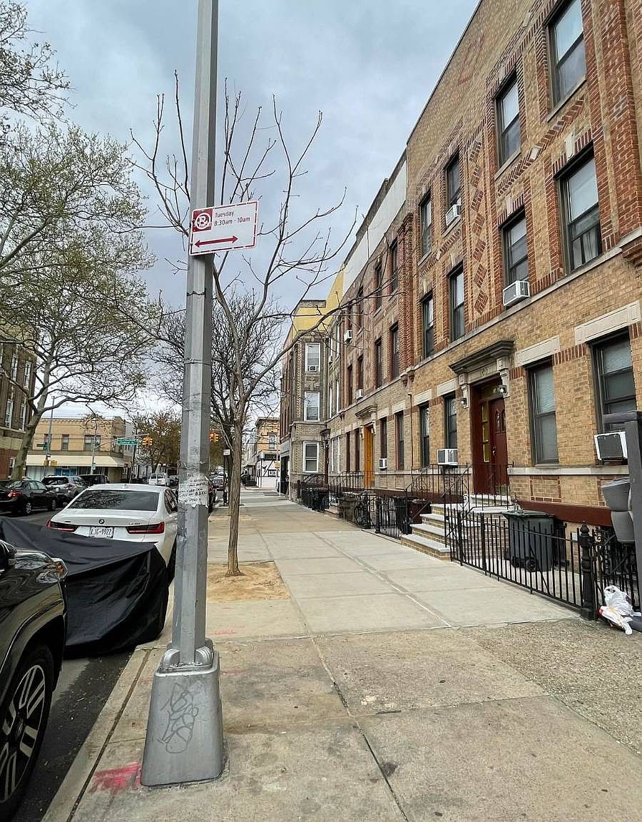 67 Place Ridgewood, NY 11385 - Thumbnail 3