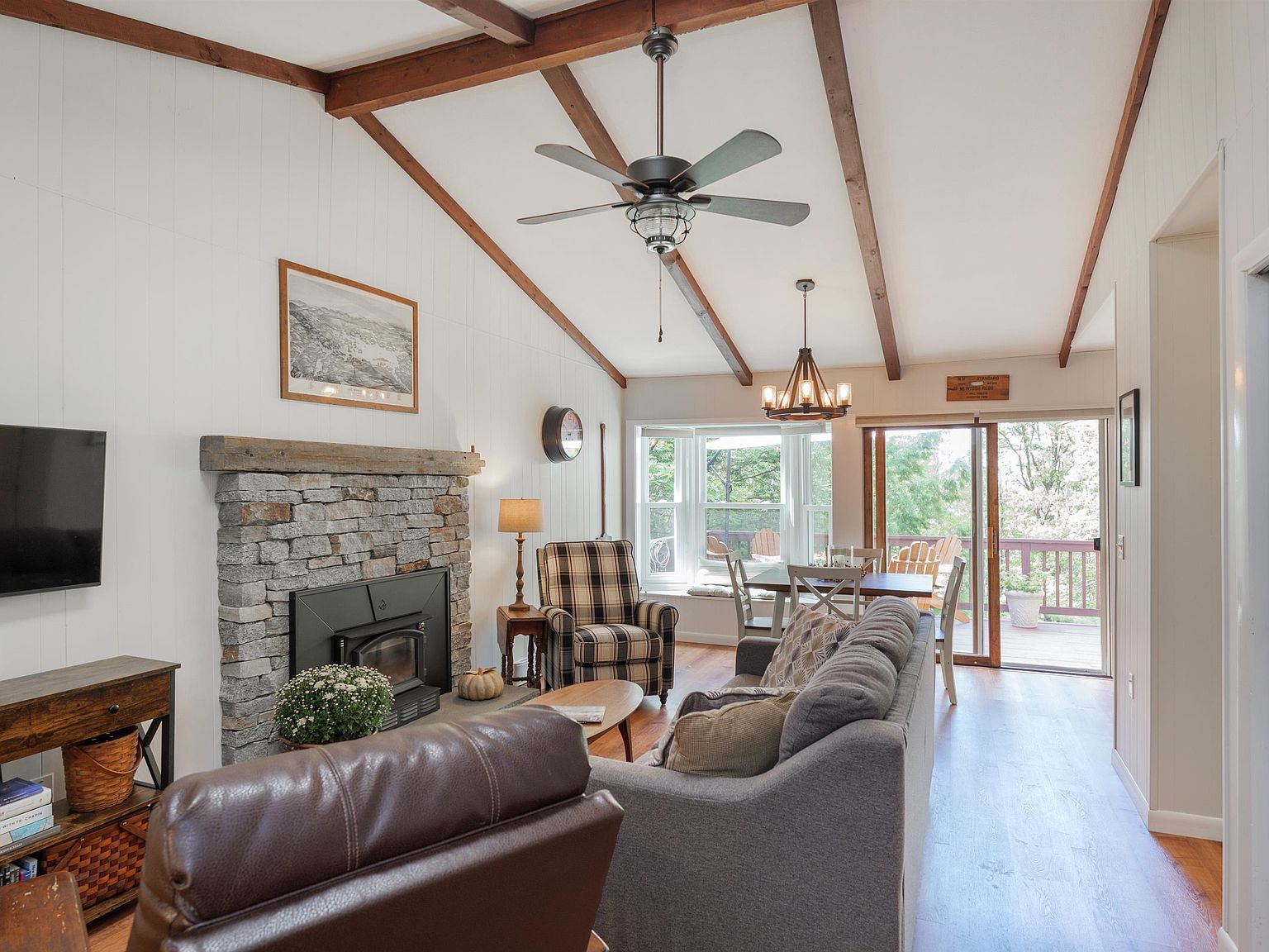 235 Chestnut Dr Gilford, NH 03249 - Thumbnail 3