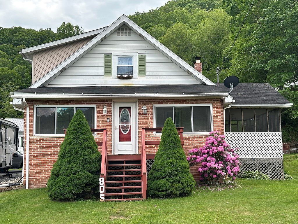 805 W Main St Sophia, WV 25921 - Thumbnail 3