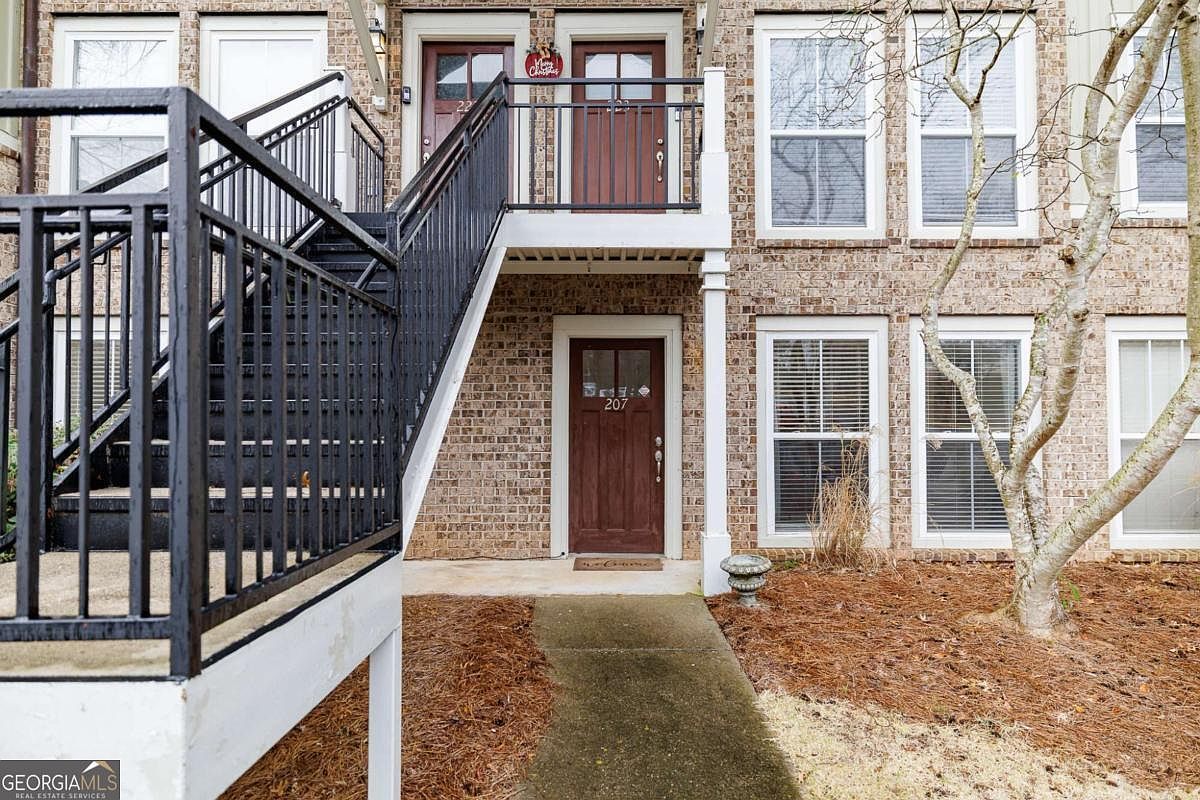 490 Barnett Shoals Rd APT 207 Athens, GA 30605 - Thumbnail 3