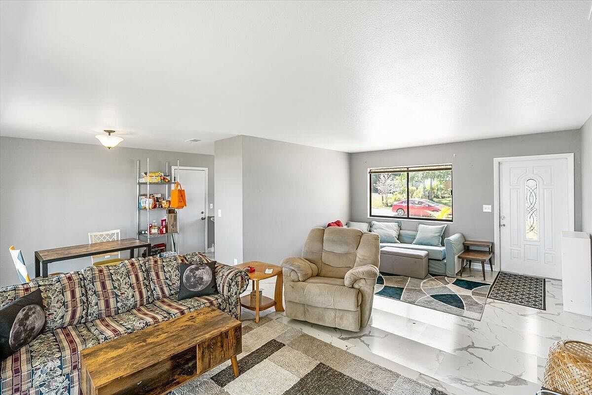 2046 7th Dr SW Vero Beach, FL 32962 - Thumbnail 3