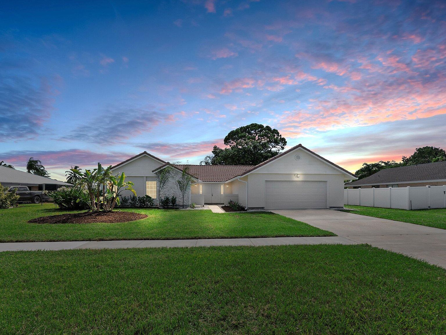 2682 SE Gowin Dr Port Saint Lucie, FL 34952 - Thumbnail 3