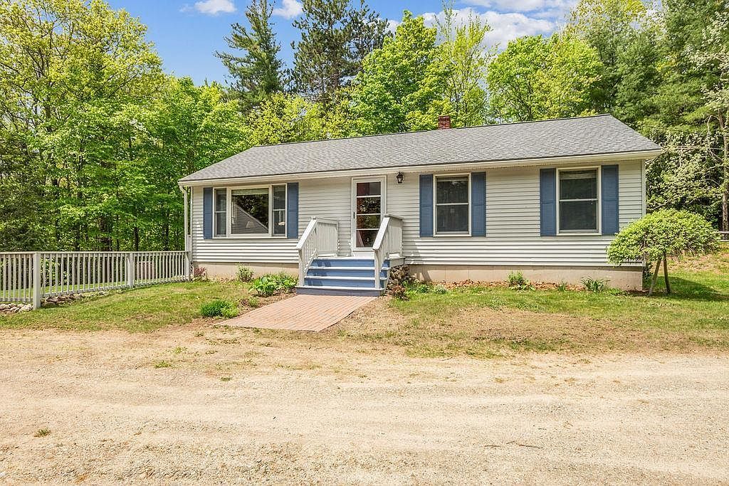 131 Partridge Dr Middleton, NH 03887 - Thumbnail 3