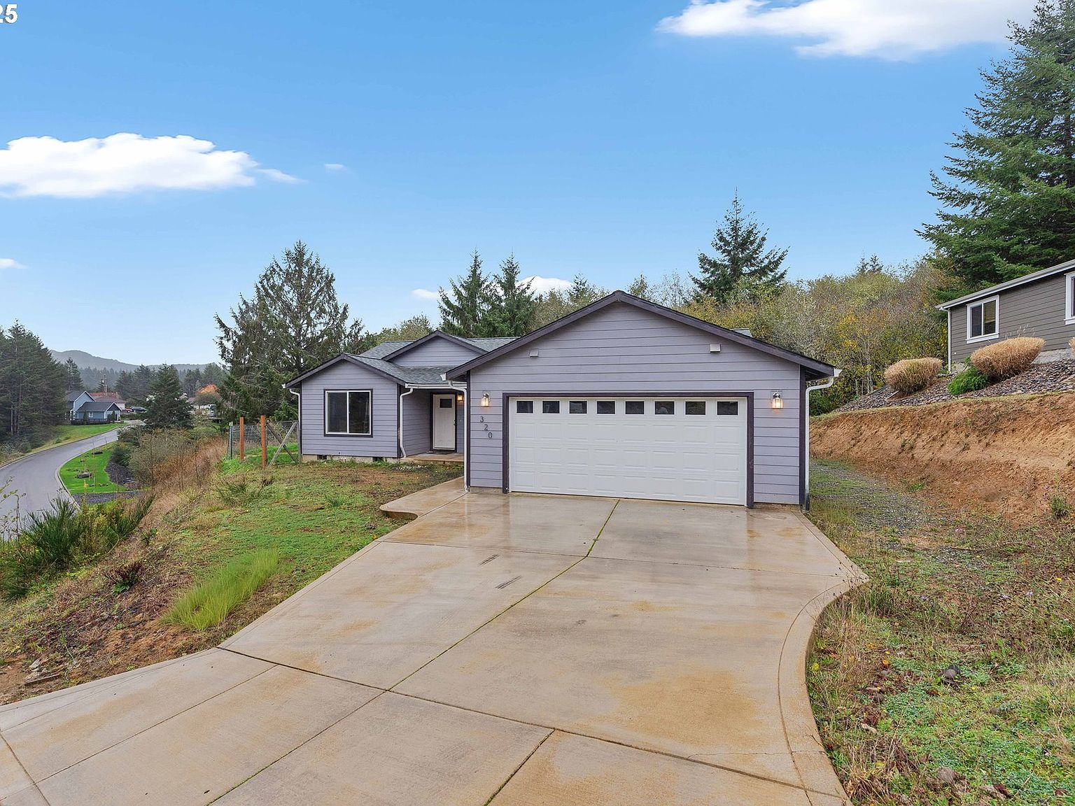 320 Providence Dr Reedsport, OR 97467 - Thumbnail 3