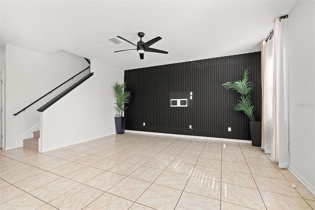 707 Fern Leaf Dr Ruskin, FL 33570 - Thumbnail 3