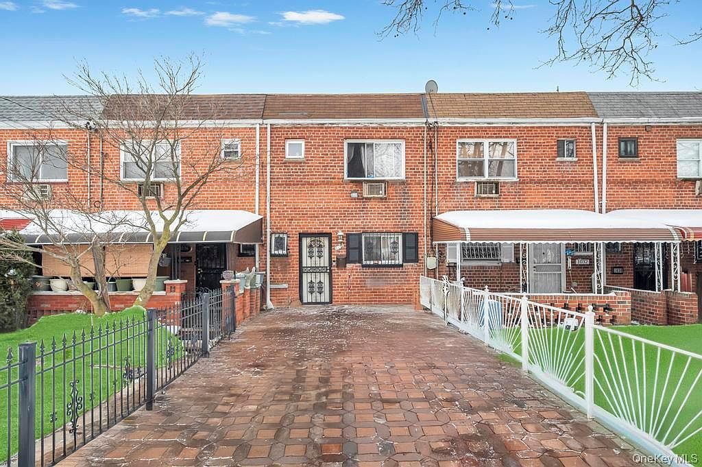 1034 Hendrix St Brooklyn, NY 11207 - Thumbnail 3